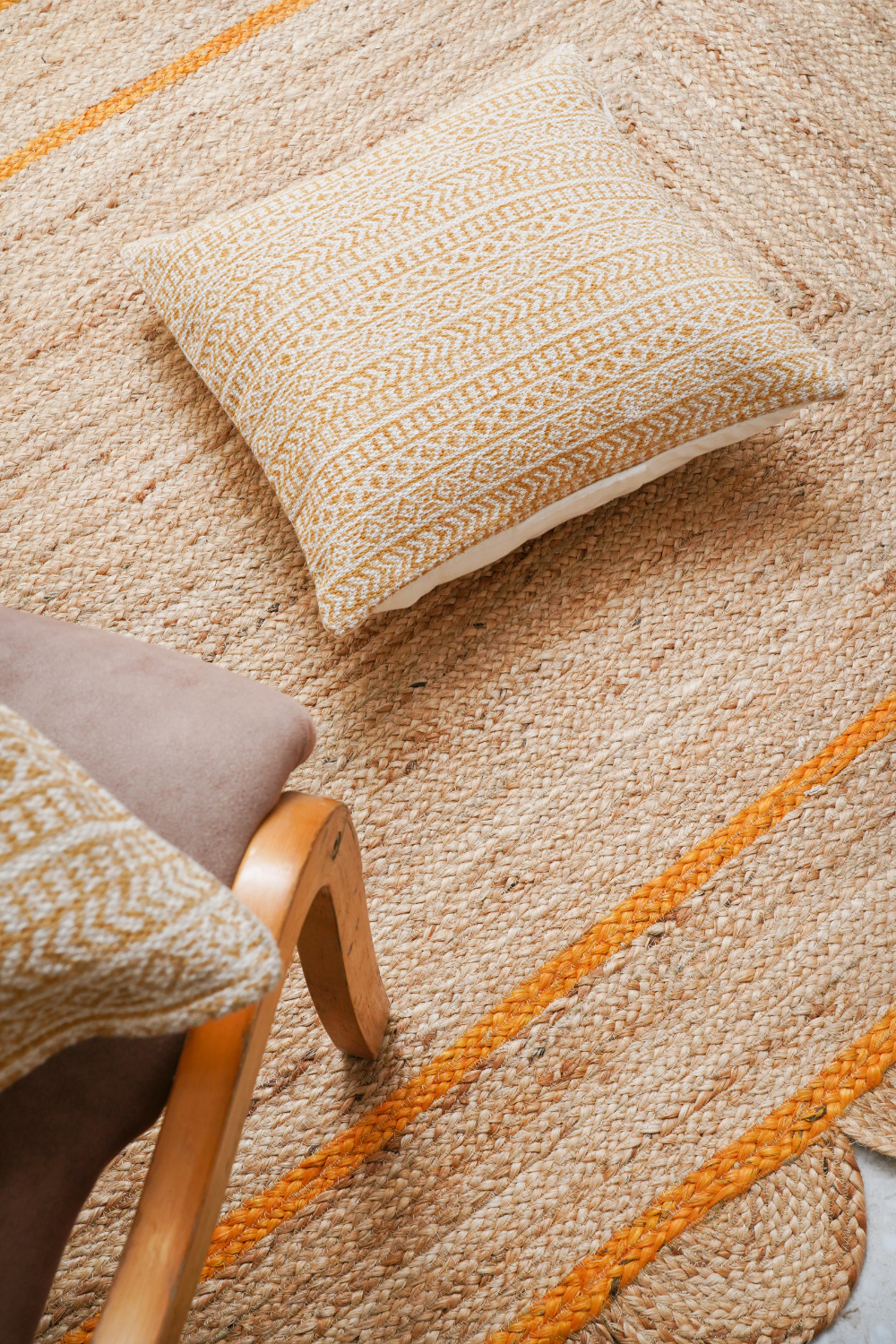 Orange Jute Scallop Rug