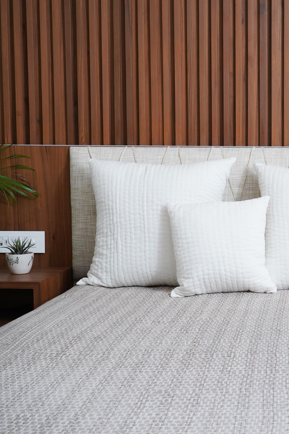 Diwar Dabu Block Printed Kantha Bedcover
