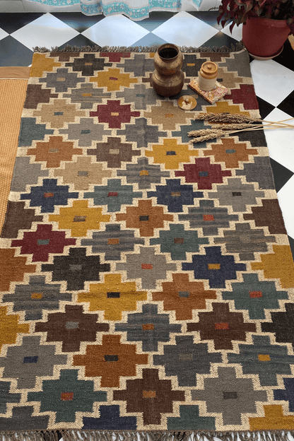 Haseen Kilim Rug
